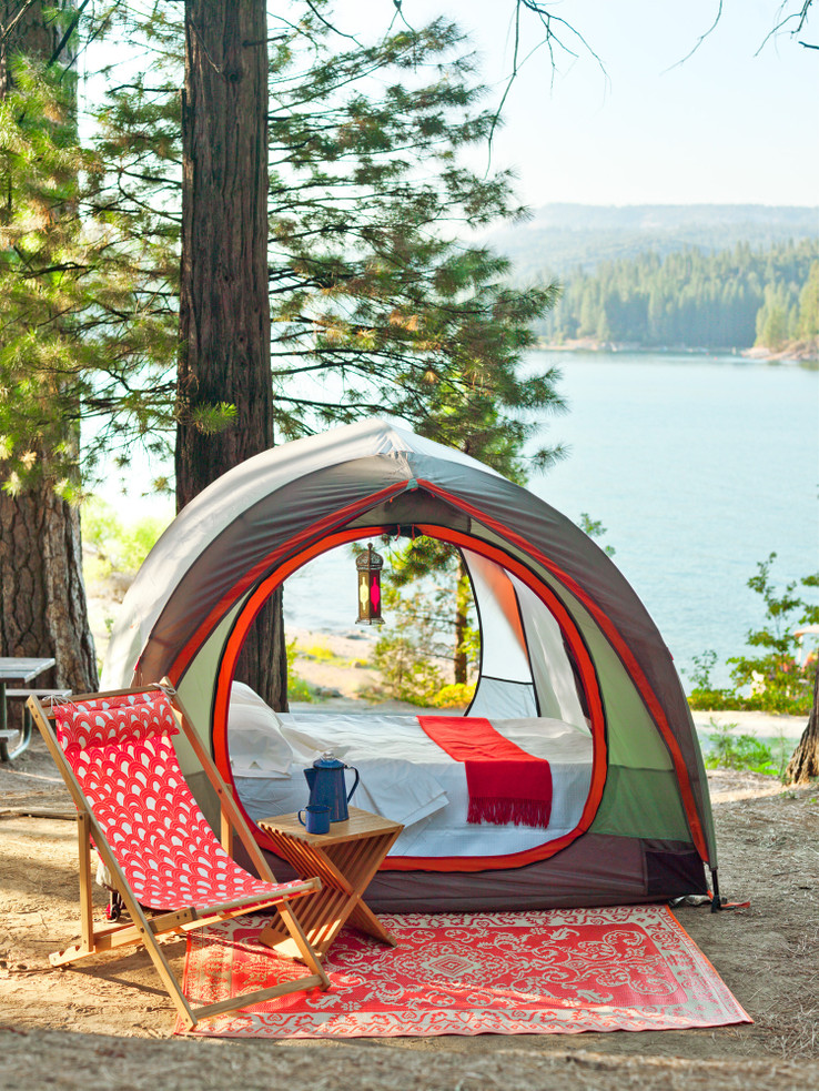 20 Hacks To Make Any Tent Feel Like A Luxury Hotel When Camping