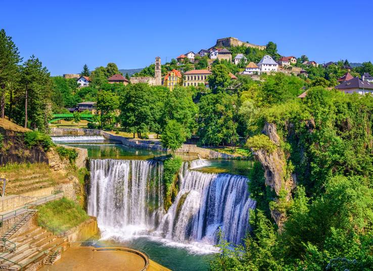 bosnia waterfall zapadno hercegovacki waterfall kravica jajce 1991 mostar jajce kraljevski grad